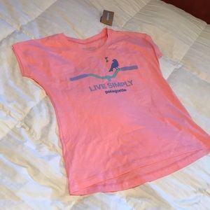 Girls Patagonia t-shirt
